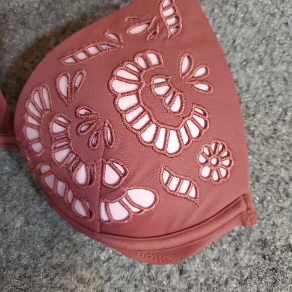 Shade & Shore Floral Eyelet Overlay Bikini Top size 34B Padded Push-up Tie Back - Picture 5 of 11